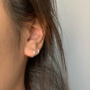 925 Sterling Silver Minimal Hoop Earrings